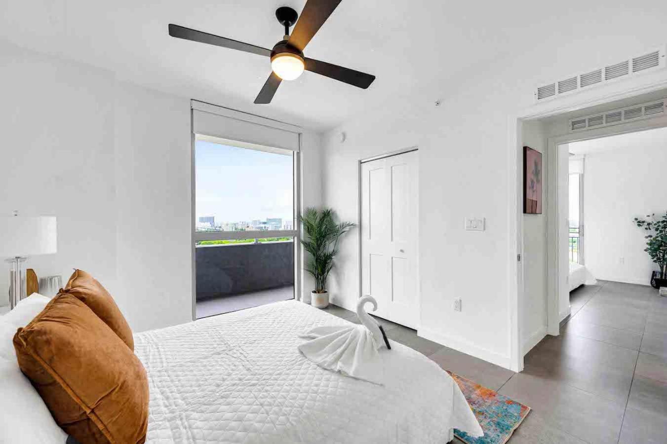 Amazing 3 Bed Unit In Dwntwn Miami With Free Parking Apartment Ngoại thất bức ảnh