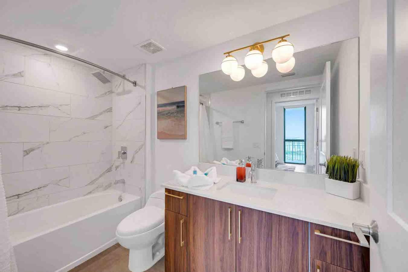 Amazing 3 Bed Unit In Dwntwn Miami With Free Parking Apartment Ngoại thất bức ảnh