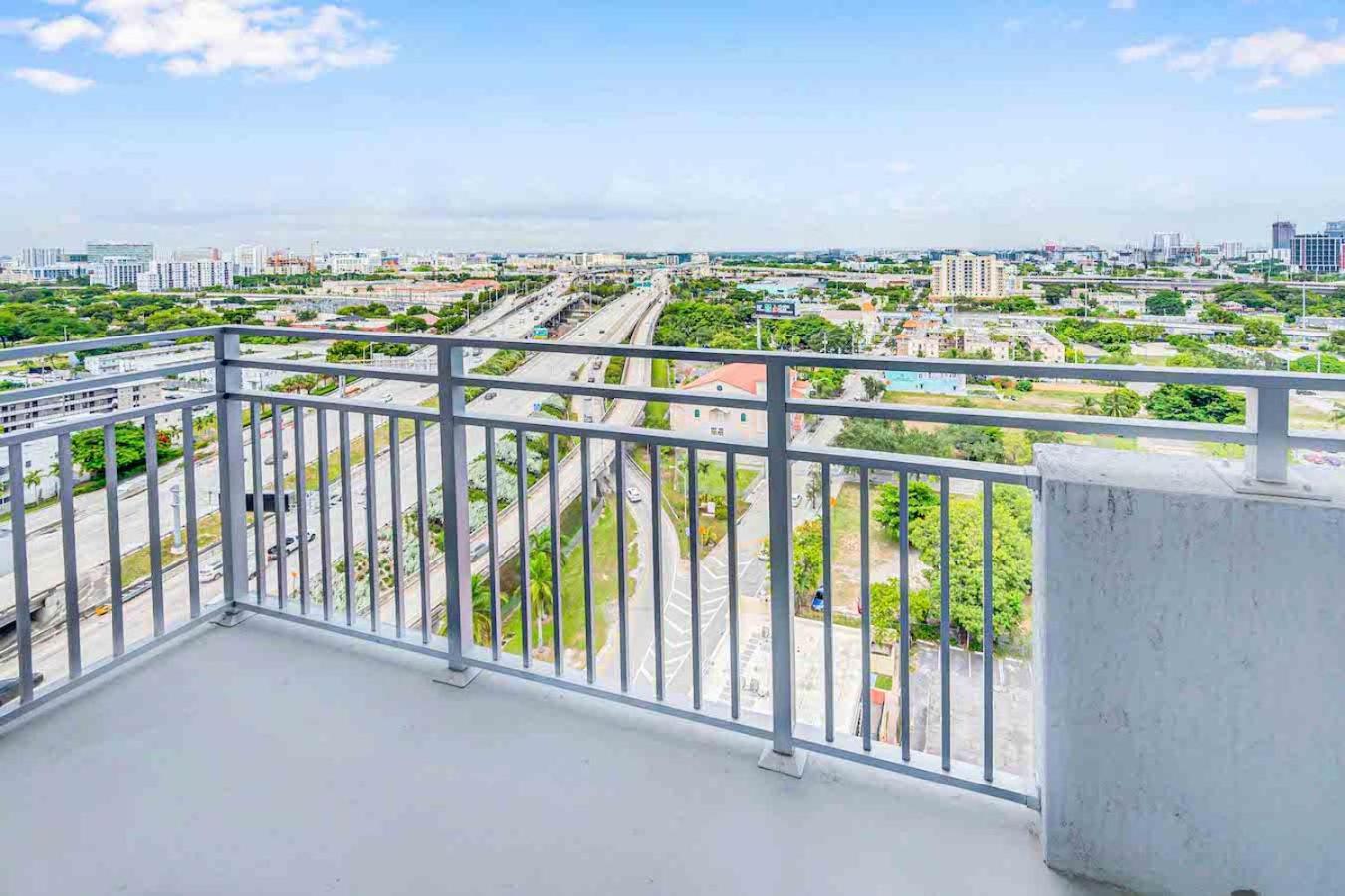 Amazing 3 Bed Unit In Dwntwn Miami With Free Parking Apartment Ngoại thất bức ảnh