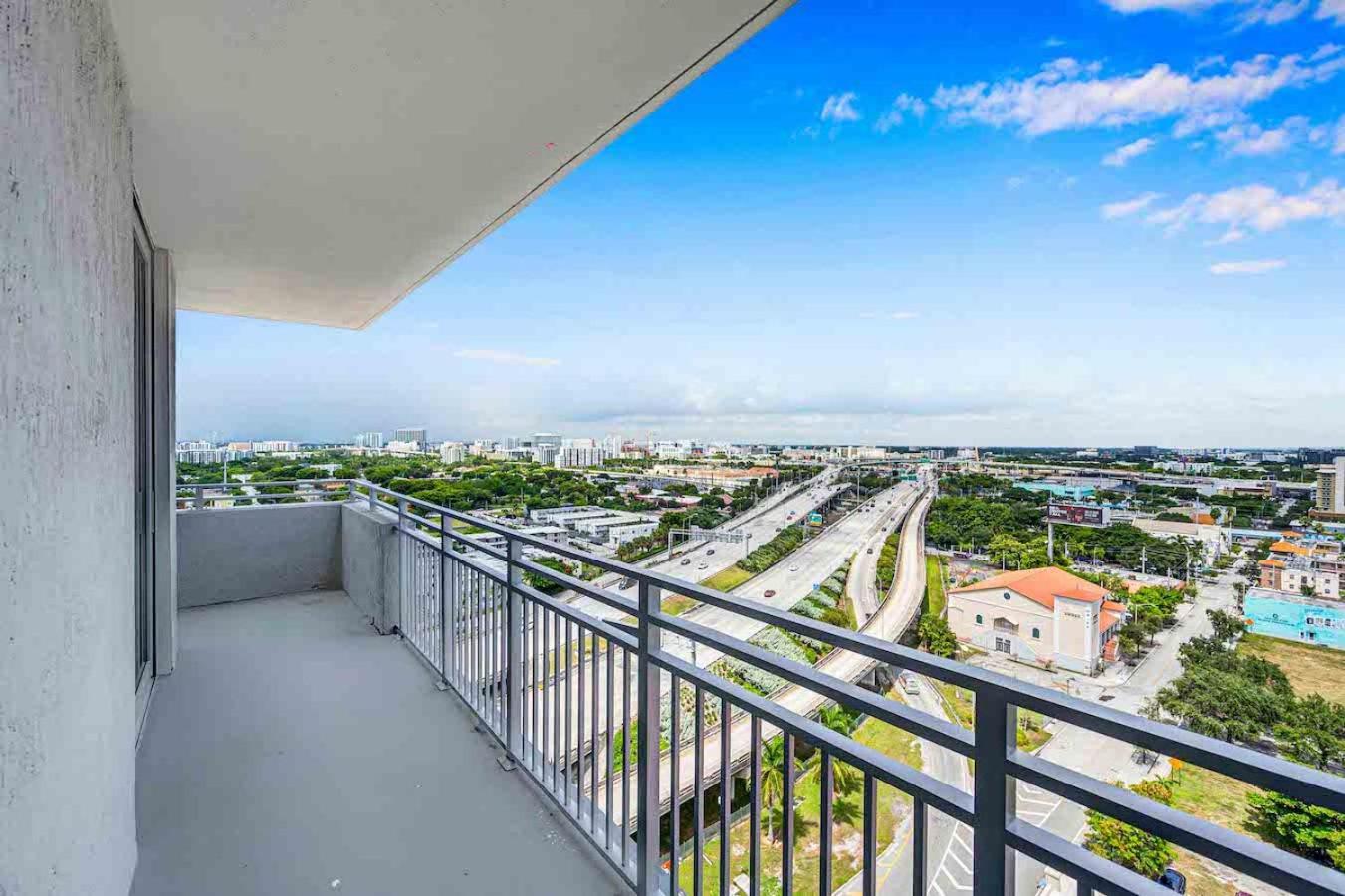 Amazing 3 Bed Unit In Dwntwn Miami With Free Parking Apartment Ngoại thất bức ảnh