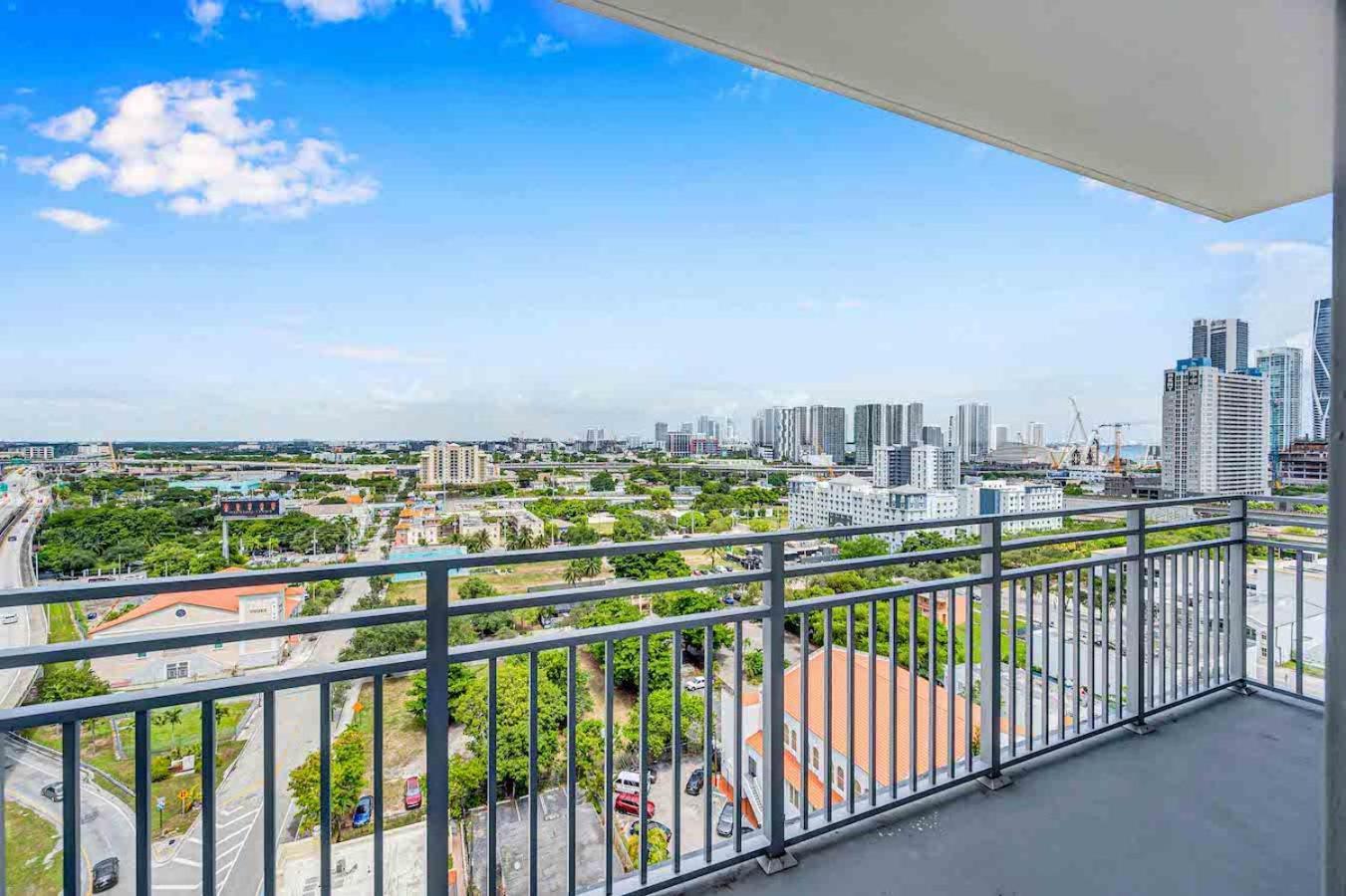 Amazing 3 Bed Unit In Dwntwn Miami With Free Parking Apartment Ngoại thất bức ảnh